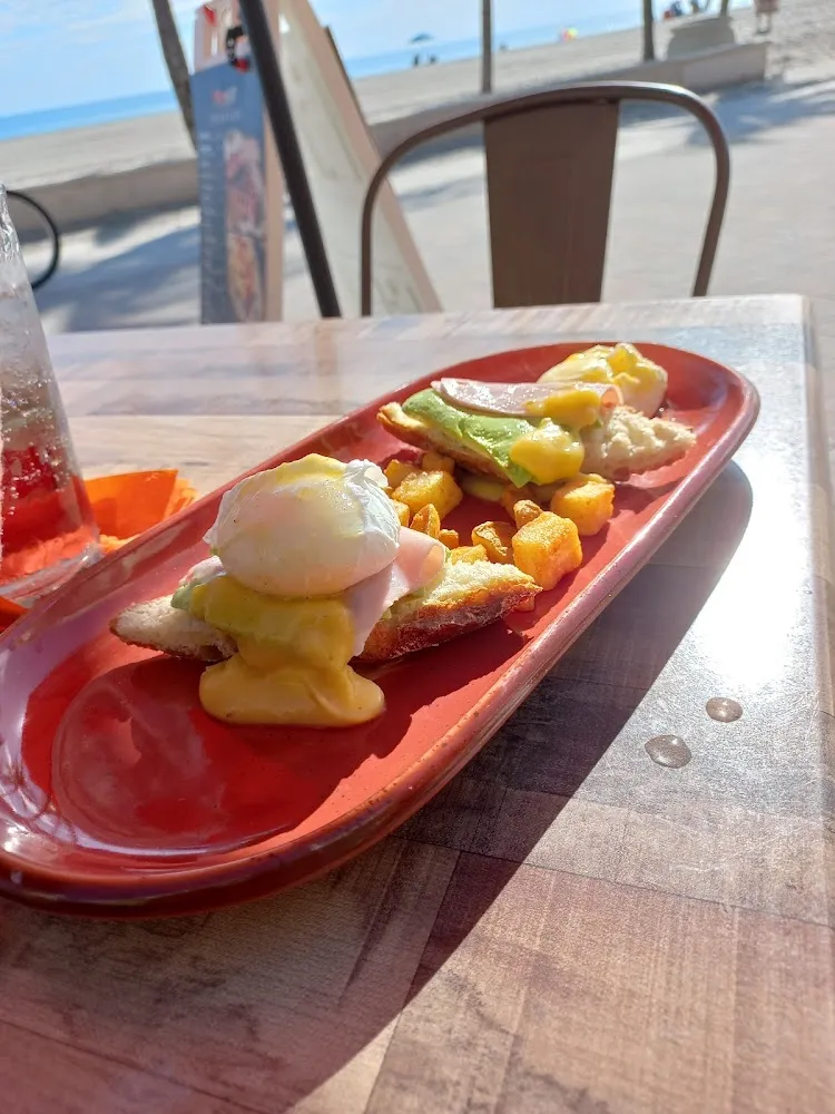 Eggs Benedict
